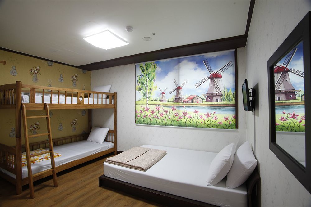 Jongnowon Hotel 2*